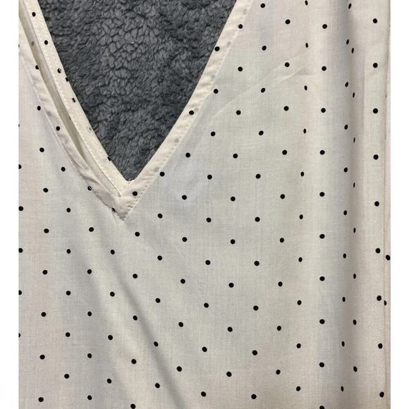 Old Navy Women’s Polka Dot Tank Blouse Size XL - Picture 3 of 11